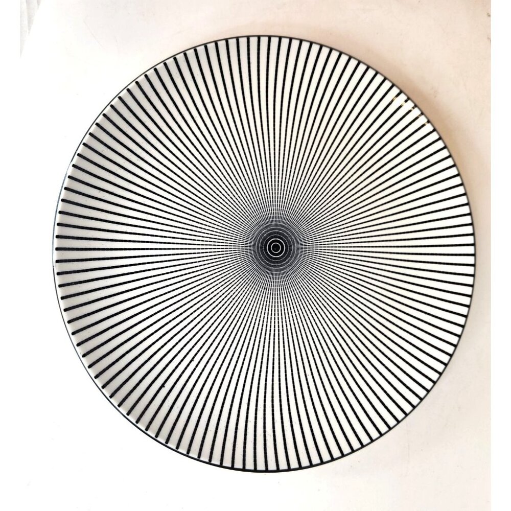 Royal Norfolk Black and White Radial Stripe Dinner Plate